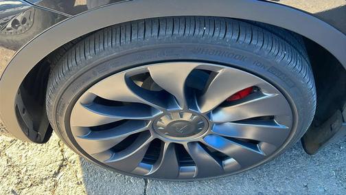 2025 Tesla Model Y Performance Dual Motor All-Wheel Drive