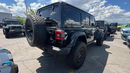 Black Clearcoat 2022 Jeep Wrangler Unlimited Rubicon