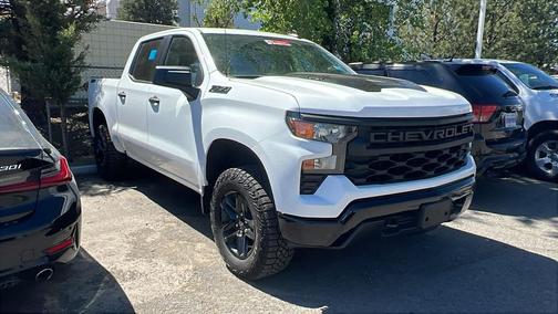 Summit White 2025 Chevrolet Silverado 1500 Custom Trail Boss