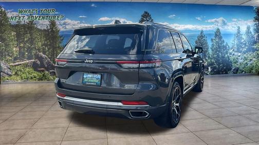 Baltic Gray Metallic Clearcoat 2022 Jeep Grand Cherokee Summit