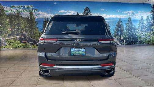Baltic Gray Metallic Clearcoat 2022 Jeep Grand Cherokee Summit