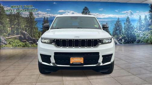 2022 Jeep Grand Cherokee L Laredo