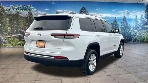 2022 Jeep Grand Cherokee L Laredo