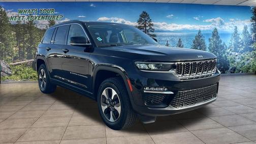 Diamond Black Crystal Pearlcoat 2022 Jeep Grand Cherokee 4xe Base