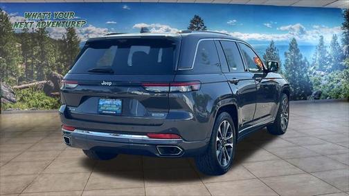 2022 Jeep Grand Cherokee Overland