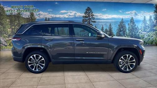 2022 Jeep Grand Cherokee Overland