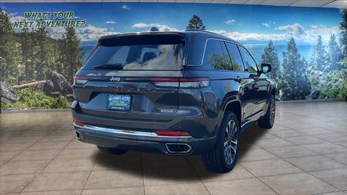 2022 Jeep Grand Cherokee Overland