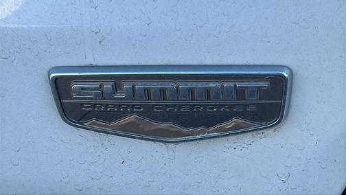 2019 Jeep Grand Cherokee Summit