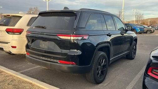 2024 Jeep Grand Cherokee Altitude