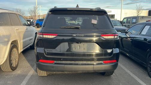 2024 Jeep Grand Cherokee Altitude