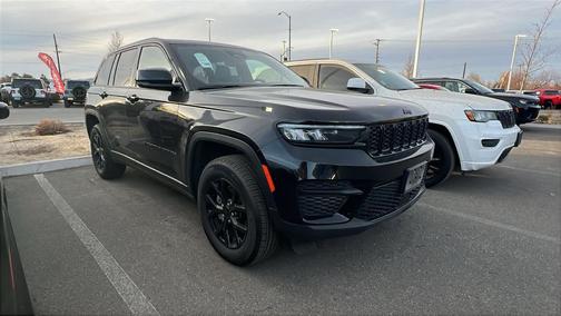2024 Jeep Grand Cherokee Altitude