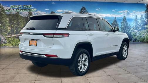 Bright White Clearcoat 2023 Jeep Grand Cherokee Limited