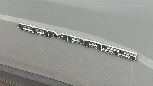 Sting-Gray Clearcoat 2022 Jeep Compass Limited