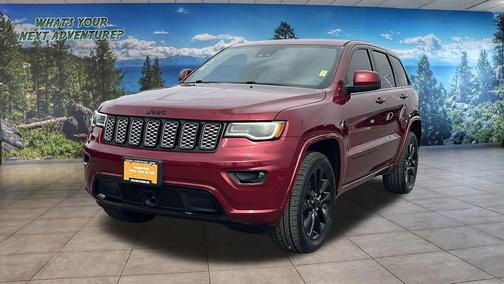 2022 Jeep Grand Cherokee Laredo