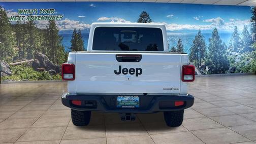 2025 Jeep Gladiator High Tide