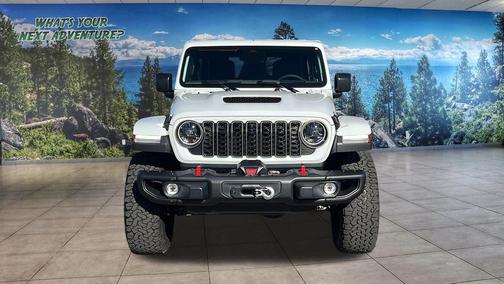 Bright White Clearcoat 2027 Jeep Wrangler Rubicon