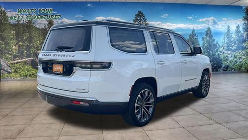 Diamond Black Crystal Pearlcoat 2022 Jeep Grand Wagoneer Series III 4x4