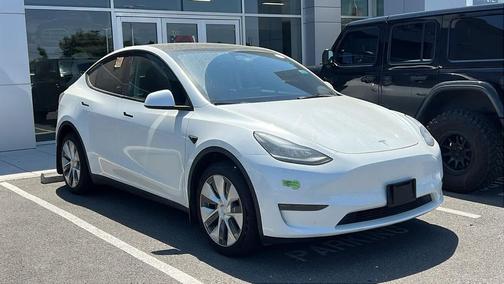 Pearl White Multi-Coat 2023 Tesla Model Y Long Range Dual Motor All-Wheel Drive