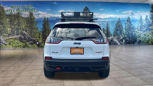 Bright White Clearcoat 2022 Jeep Cherokee Trailhawk