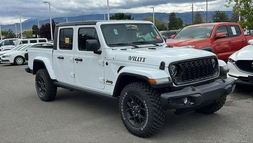 Bright White Clearcoat 2024 Jeep Gladiator Willys