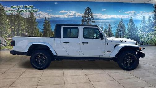 Bright White Clearcoat 2024 Jeep Gladiator Willys
