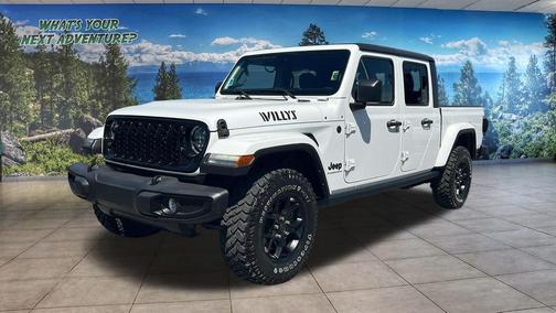 Bright White Clearcoat 2024 Jeep Gladiator Willys