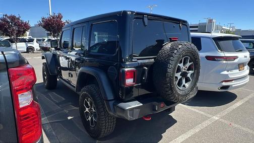 Black Clearcoat 2022 Jeep Wrangler Unlimited Rubicon