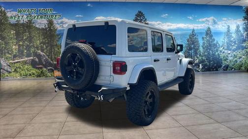 Bright White Clearcoat 2021 Jeep Wrangler Unlimited Sahara