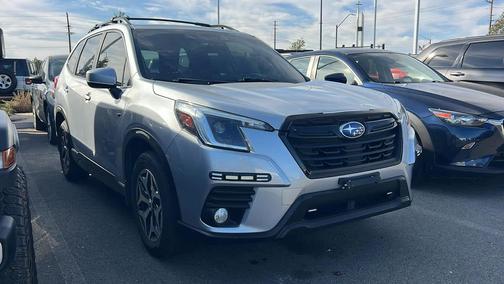 Ice Silver Metallic 2022 Subaru Forester Premium