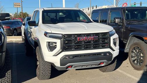 2023 GMC Canyon AT4