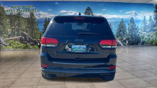 Diamond Black Crystal Pearlcoat 2018 Jeep Grand Cherokee High Altitude