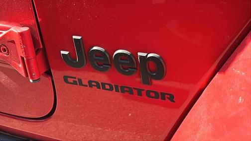 Firecracker Red Clearcoat 2021 Jeep Gladiator Willys 4x4