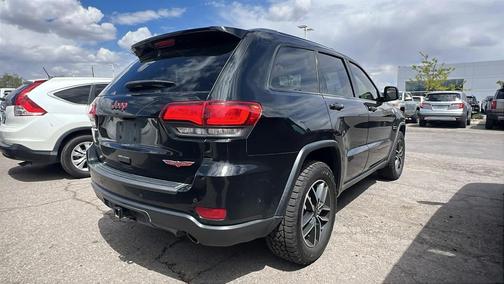 Diamond Black Crystal Pearlcoat 2020 Jeep Grand Cherokee Trailhawk