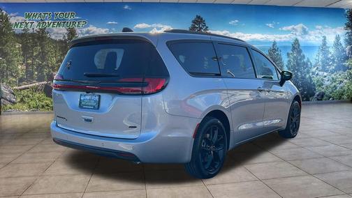 2026 Chrysler Pacifica L