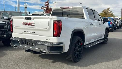 2022 GMC Sierra 1500 SLT