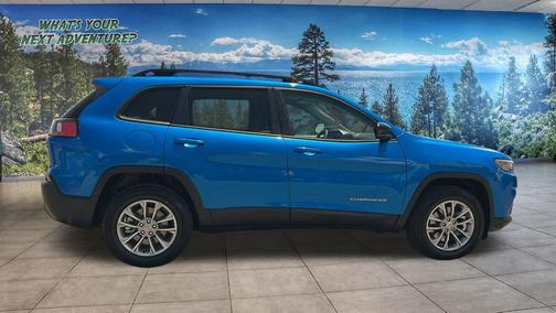 Hydro Blue Pearlcoat 2022 Jeep Cherokee Latitude Lux
