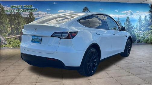 2023 Tesla Model Y Long Range Dual Motor All-Wheel Drive