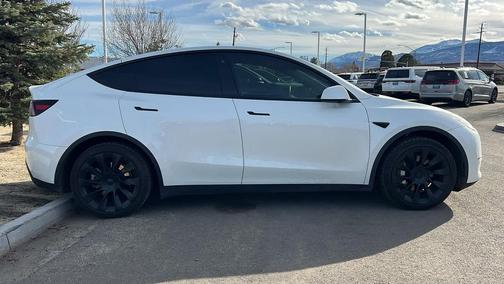 2023 Tesla Model Y Long Range Dual Motor All-Wheel Drive