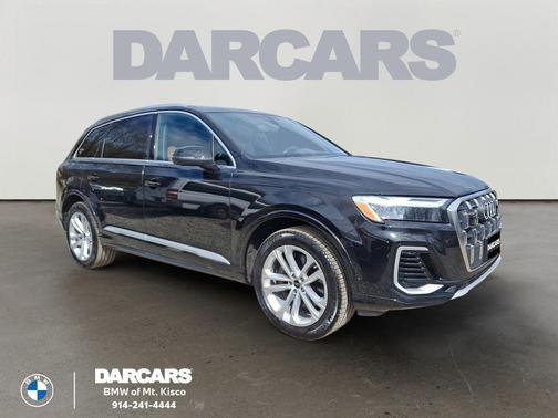 Mythos Black Metallic 2025 Audi Q7 55 Premium Plus
