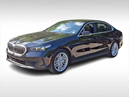 2025 BMW 530 i xDrive