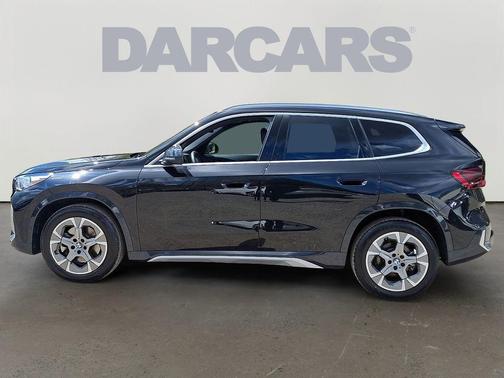 Black Sapphire Metallic 2026 BMW X1 xDrive28i