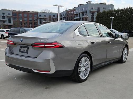 2024 BMW 530 i xDrive