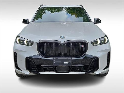 2024 BMW X5 M60i