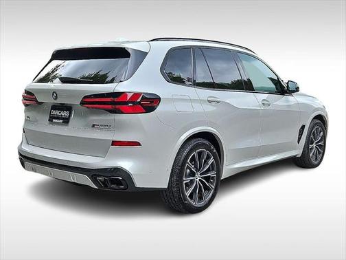 2024 BMW X5 M60i