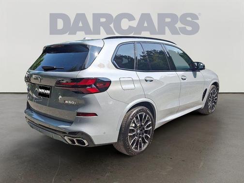 2025 BMW X5 M60i