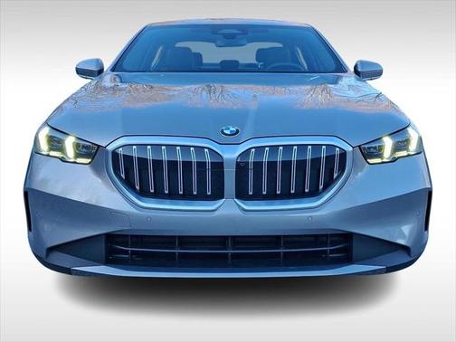 2024 BMW 530 i xDrive