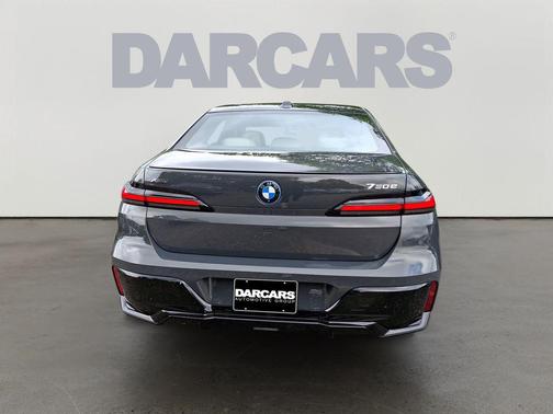 Dravit Grey Metallic 2025 BMW 750e i xDrive