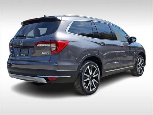2019 Honda Pilot Touring 8-Passenger