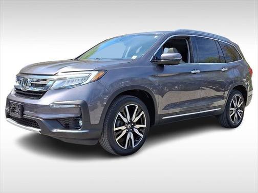 2019 Honda Pilot Touring 8-Passenger