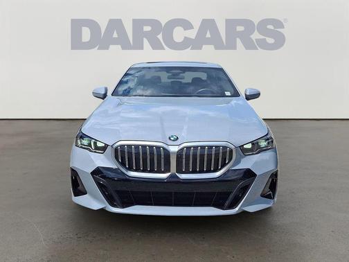 2025 BMW 530 i xDrive